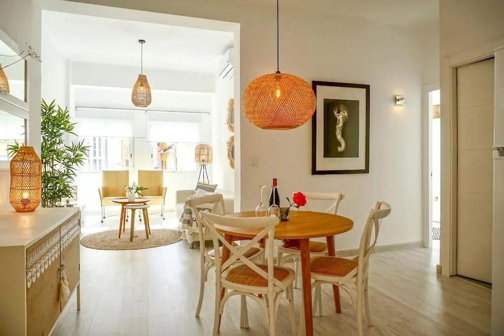 Daire Encantador Apartamento Malaga Centro