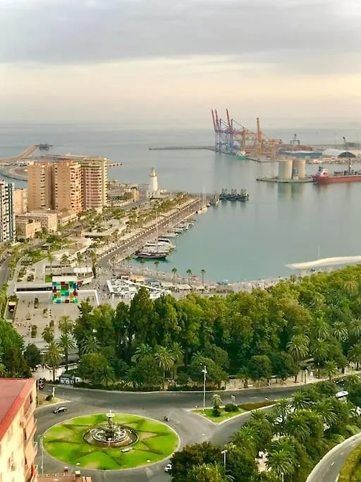 Daire Encantador Apartamento Malaga Centro